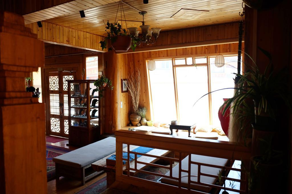 Appartamento Huksum House Deqen Esterno foto