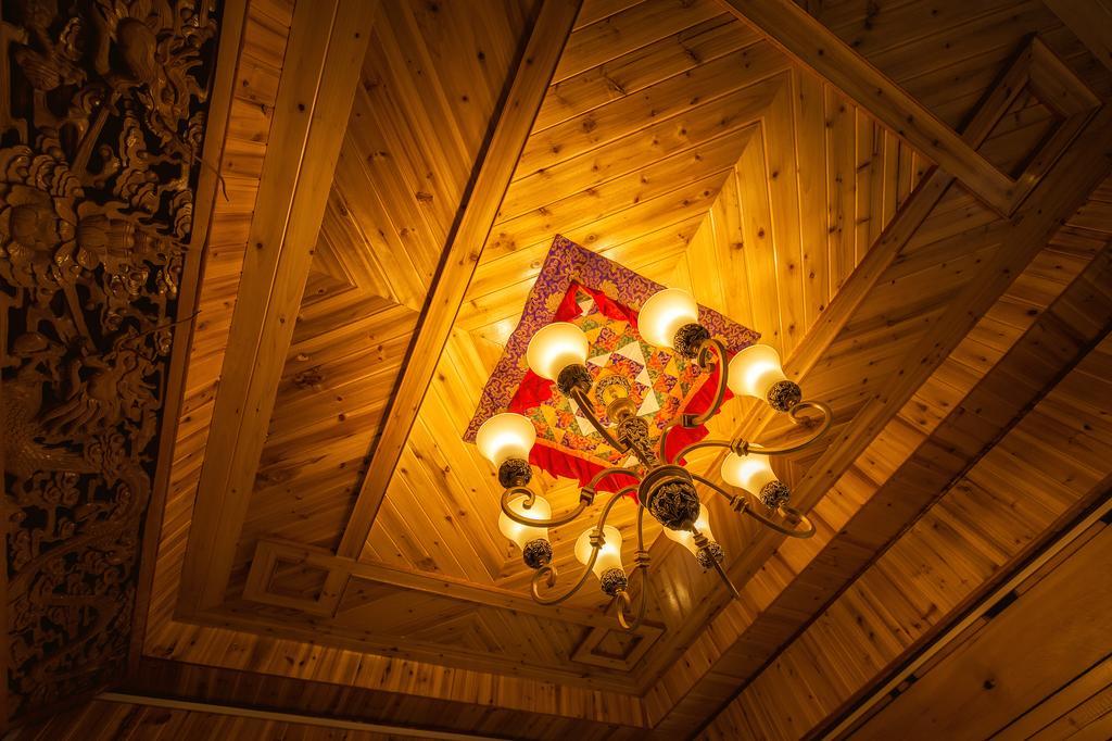 Appartamento Huksum House Deqen Esterno foto