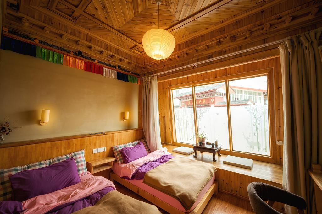 Appartamento Huksum House Deqen Esterno foto