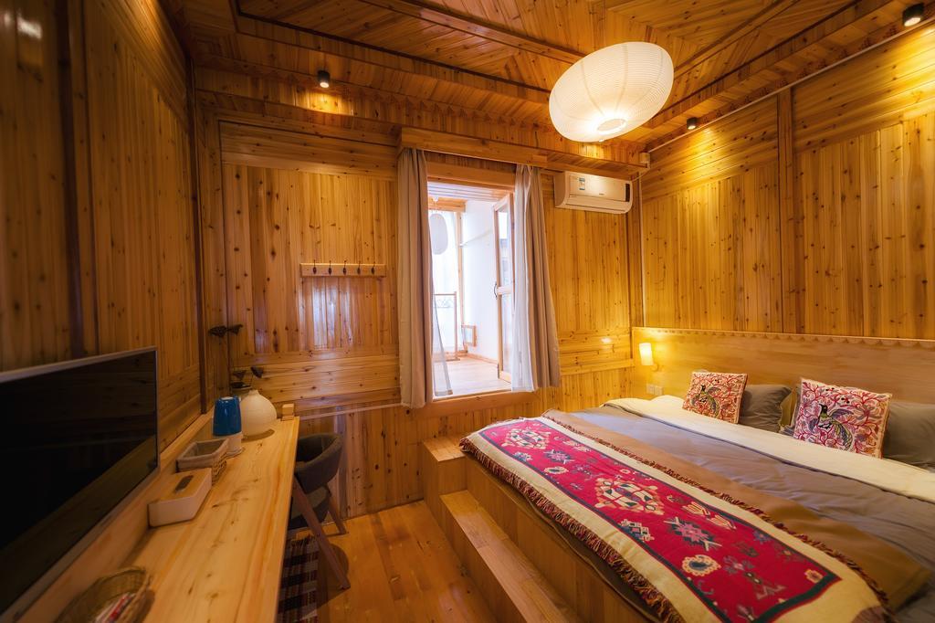 Appartamento Huksum House Deqen Esterno foto