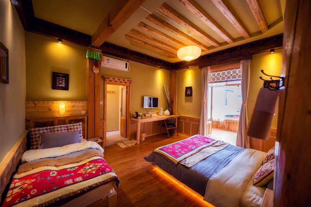 Appartamento Huksum House Deqen Esterno foto