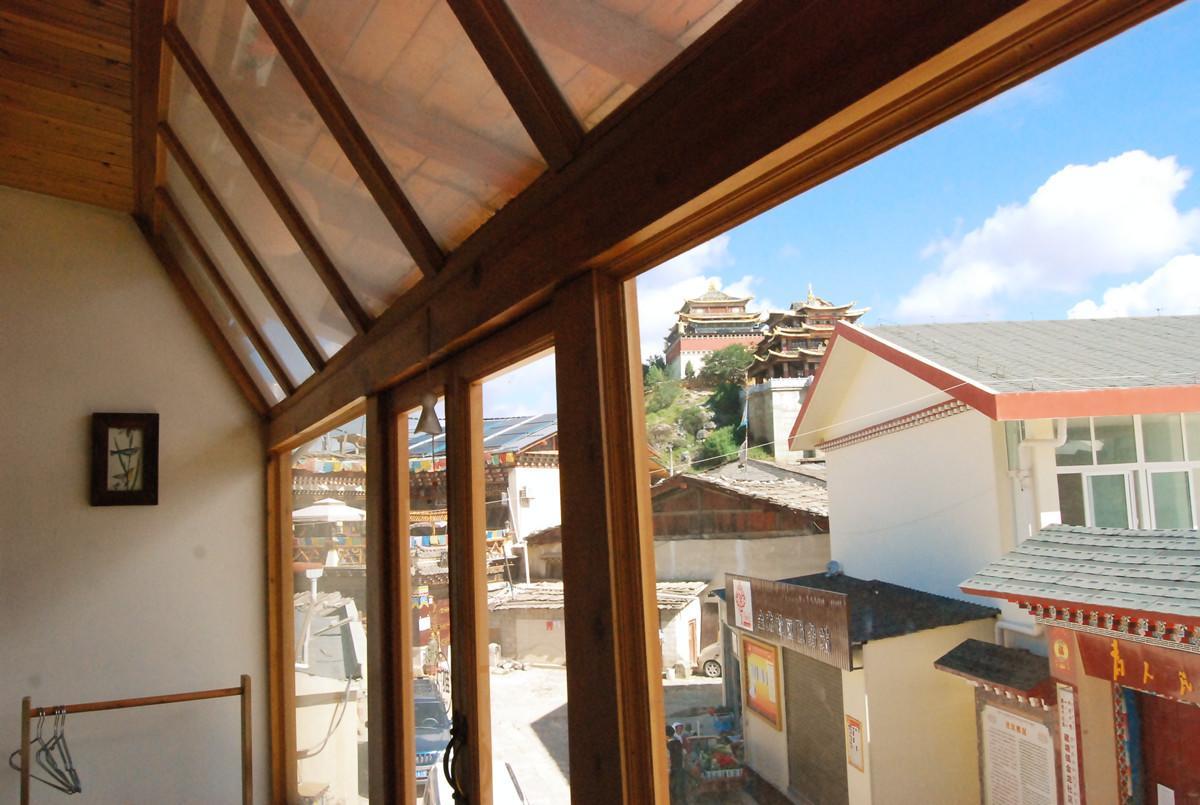 Appartamento Huksum House Deqen Esterno foto